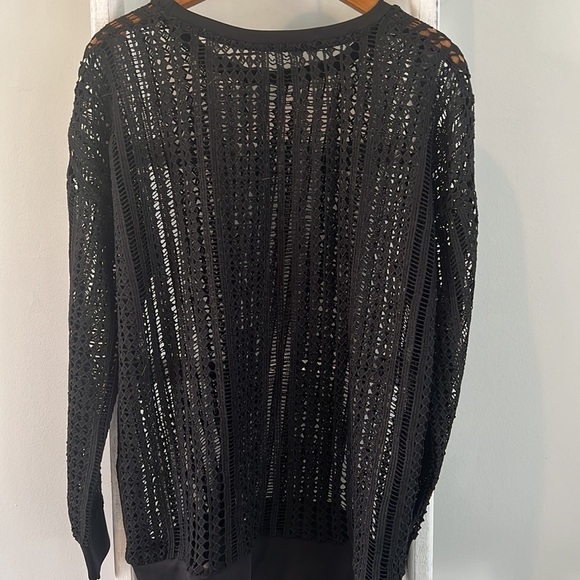 FABLETICS Sophie laser cut layering black tunic large - Picture 10 of 10